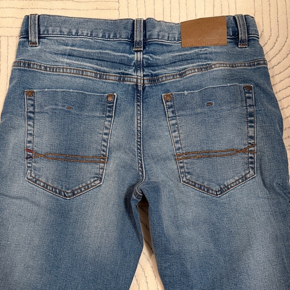 Tommy Hilfiger Men's Denim Slim Straight Jeans - Picture 5 of 5